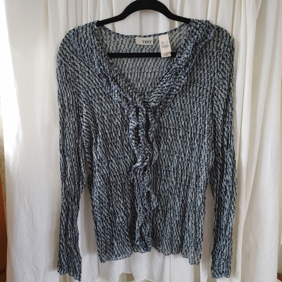 Tint brand ruffled v-neck pleated blouse A15D - Picture 1 of 6
